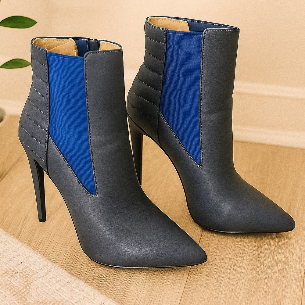 GX by Gwen Stefani Navy Blue Ankle Boots.Size 8.
